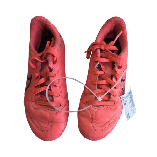 Vist Large View of Product Image Which is Used Nike TIEMPO SOCCER CLEATS SZ 2 Soccer Cleats Neon Pink Junior 02