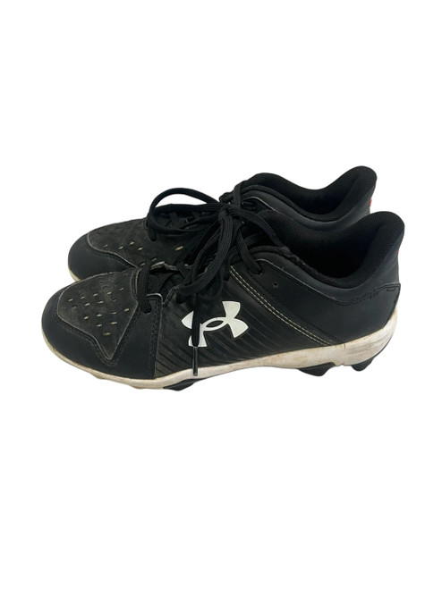 Vist Large View of Product Image Which is Used Under Armour Leadoff Jr 5 BB/SB Cleats