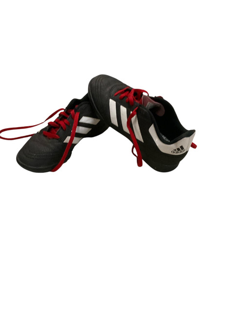 Vist Large View of Product Image Which is Used Adidas Soccer Indoor Shoes Black Junior 01.5
