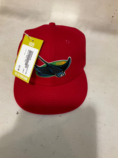 Vist Large View of Product Image Which is Used Outerwear Mens Hat Red