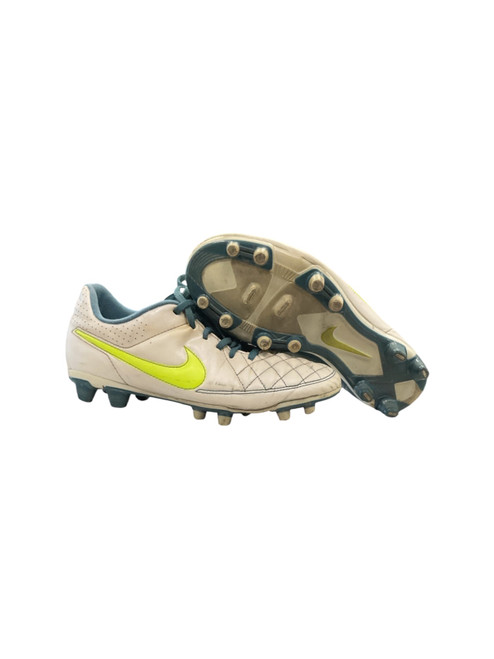 Vist Large View of Product Image Which is Used Nike Soccer Cleats White Senior 9