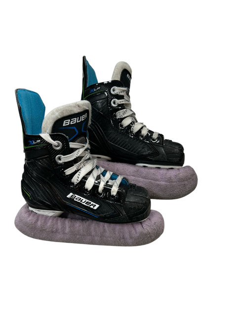 Vist Large View of Product Image Which is Used Bauer XLP SKATES Y9 Youth