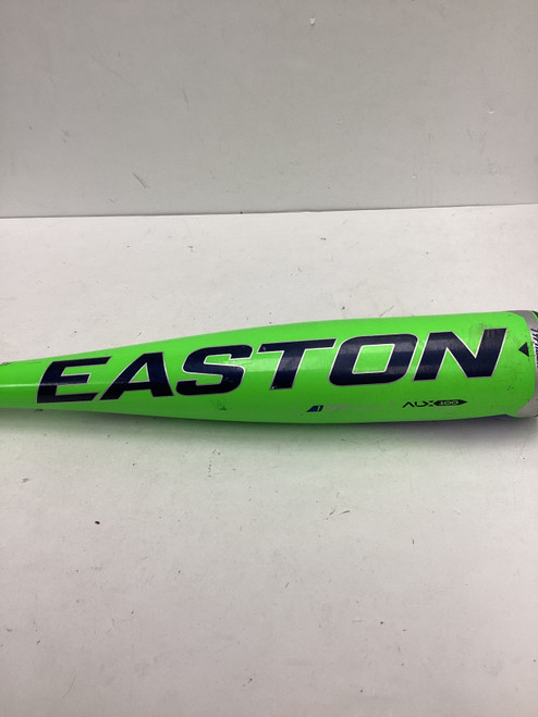 Vist Large View of Product Image Which is Used Easton TYPHOON BB/SB USA 2 1/4 Bat 26"