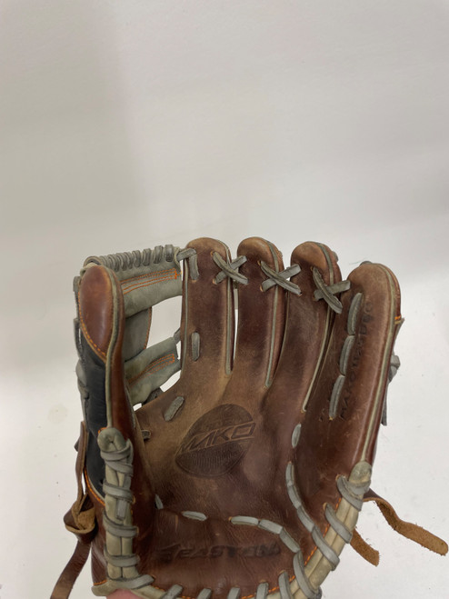 Vist Large View of Product Image Which is Used Easton MAKO LIMITED EDITION BB/SB Glove RH Throw Brown 11 1/4"