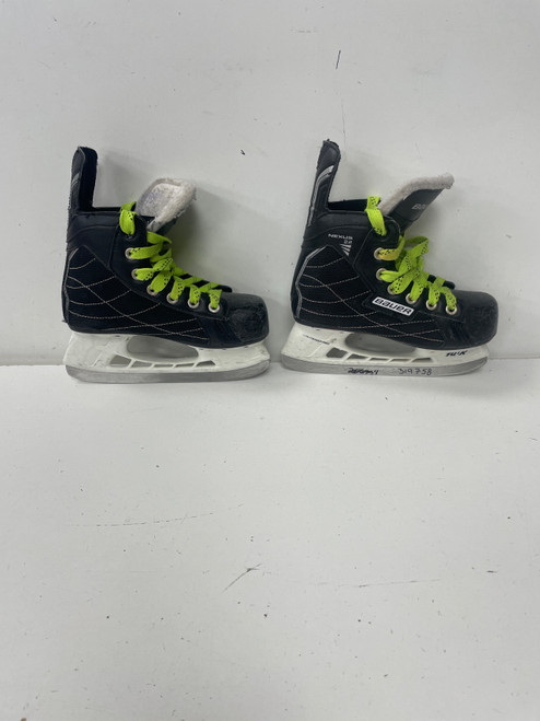 Vist Large View of Product Image Which is Used Bauer NEXUS 22 Youth Hockey Skate Youth 13.0