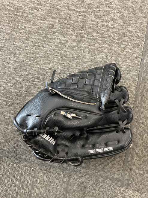 Vist Large View of Product Image Which is Used Franklin READY TO PLAY BB/SB Glove T-ball Black 9"