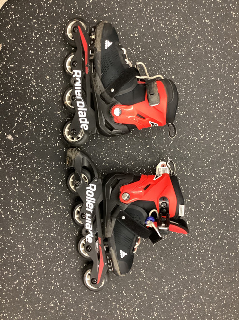 Vist Large View of Product Image Which is Used Rollerblade MIRCRO BLADE SZ 2-5 Junior Rec Fitness Skates Black Adjustable