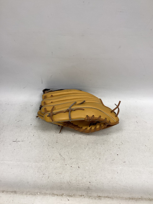 Vist Large View of Product Image Which is Used Franklin FIELDMASTER SERIES BB/SB Glove RH Throw Tan 12"
