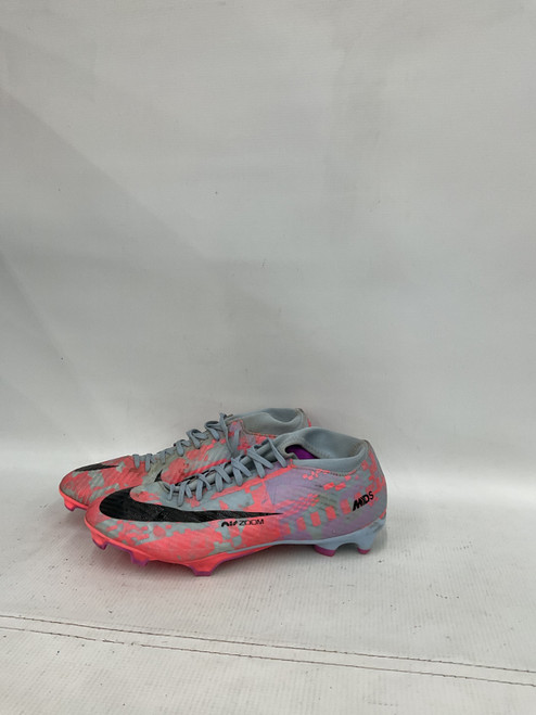 Vist Large View of Product Image Which is Used Nike Soccer Cleats Pink Senior 8