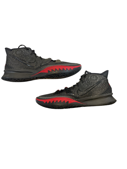 Vist Large View of Product Image Which is Used Nike Basketball Shoes M Black Senior 9.5
