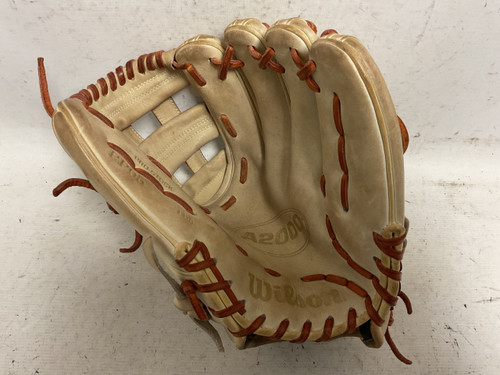 Vist Large View of Product Image Which is Used Wilson A2000 PP05 Baseball Glove RH Throw Tan 11 1/2"