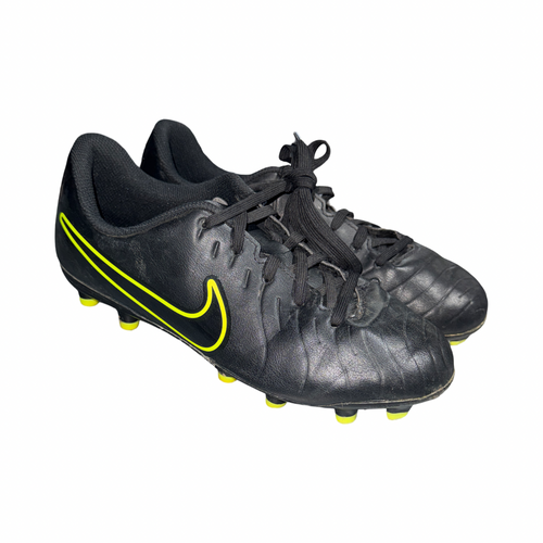 Vist Large View of Product Image Which is Used Nike Soccer Cleats Black Junior 04.5