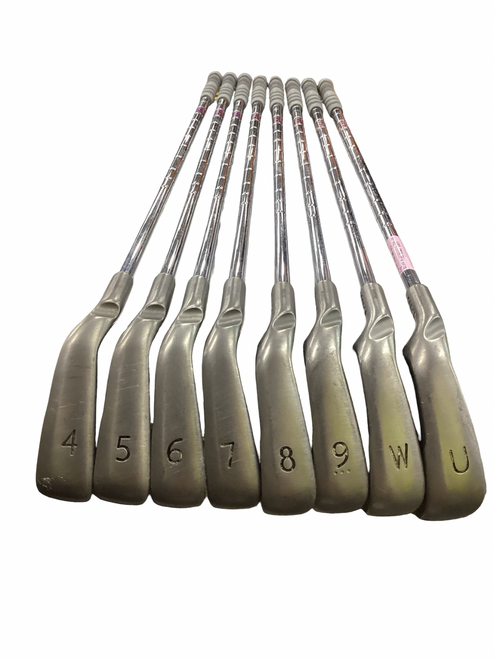 Vist Large View of Product Image Which is Used Ping G30 Mens Iron Set LH 4I-GW/AW