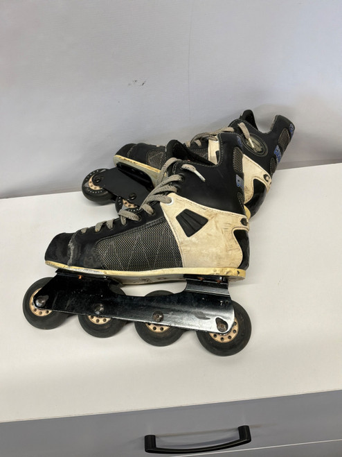 Vist Large View of Product Image Which is Used CCM Roller Hockey Skates Black Youth 07.5