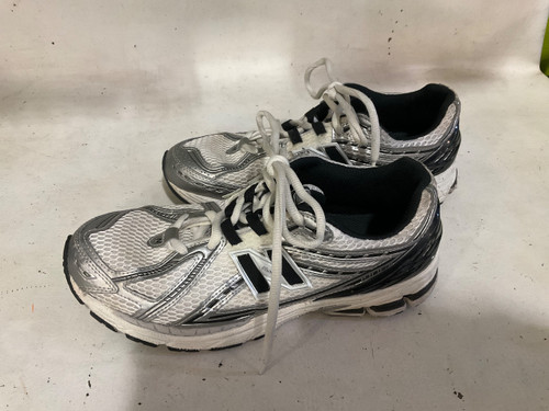 Vist Large View of Product Image Which is Used Nike Running/X-Train Shoes M