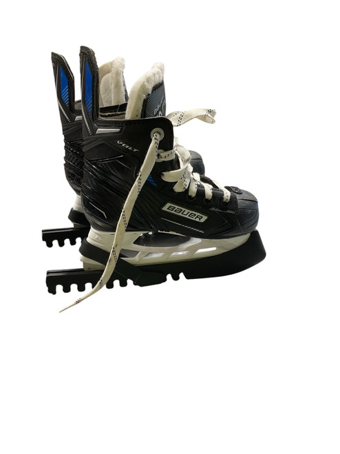 Vist Large View of Product Image Which is Used Bauer VAPOR VOLT Youth Hockey Skate Youth 09.0