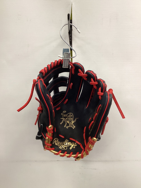 Vist Large View of Product Image Which is Used Rawlings HEART OF THE HIDE PRORNA28N BB/SB Glove RH Throw Black 12"