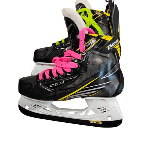 Vist Large View of Product Image Which is Used CCM CLASSIC PRO Junior Hockey Skate Junior 04.5