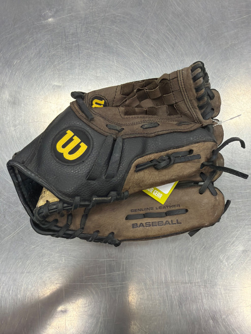 Vist Large View of Product Image Which is Used Wilson A2452 BB/SB Glove RH Throw Brown 11 1/2"
