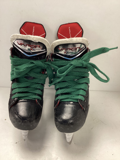 Vist Large View of Product Image Which is Used Bauer VAPOR X5 PRO Junior Hockey Skate Junior 13.5