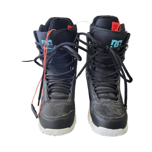 Vist Large View of Product Image Which is Used DC Shoes KARMA WOMENS SNOWBOARD BOOTS Womens Snowboard Boots Black Senior 8