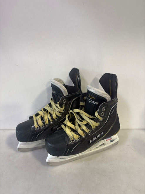 Vist Large View of Product Image Which is Used Bauer SUP ONE 70 Junior Hockey Skate Junior 02.5