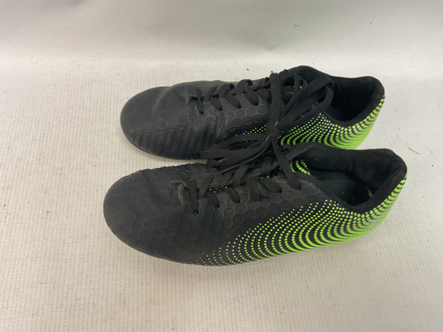 Vist Large View of Product Image Which is Used Vizari Soccer Cleats Black And Green Junior 04