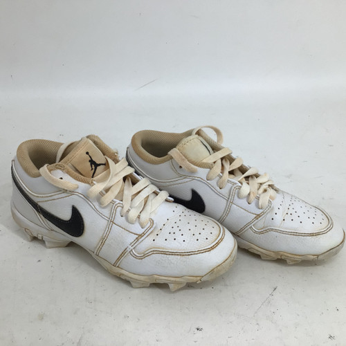 Vist Large View of Product Image Which is Used Nike AIR JORDAN LOW TOP JR 5 BB CLEATS BB/SB Cleats White Junior 05