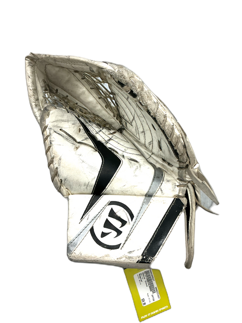 Vist Large View of Product Image Which is Used Warrior RITUAL Junior Goalie Catcher White