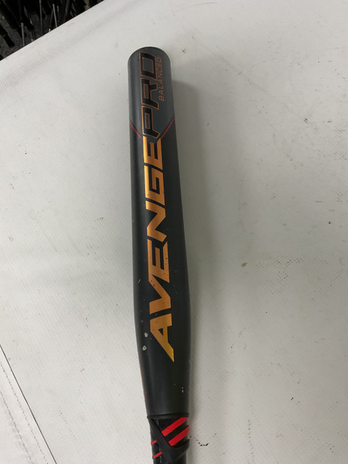 Vist Large View of Product Image Which is Used AXE AVENGE PRO BALANCED BB/SB Slowpitch Bat 34"