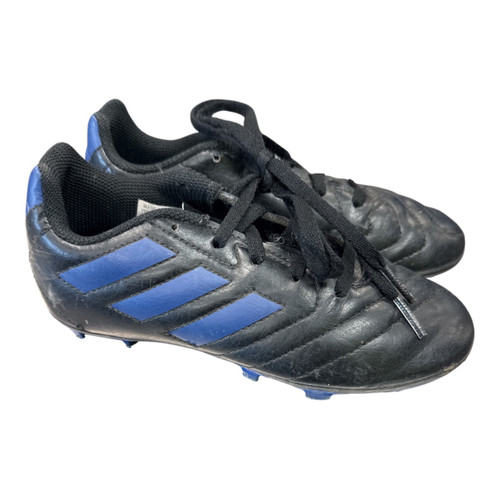 Vist Large View of Product Image Which is Soccer cleats