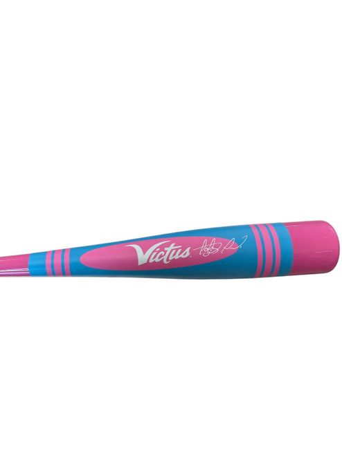 Vist Large View of Product Image Which is Used Victus VIBE CRAYON TATIS BB/SB USA 2 5/8 Bat 28"