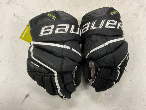 Vist Large View of Product Image Which is Used Bauer VAPOR HYPERLITE Junior Gloves Black 11"