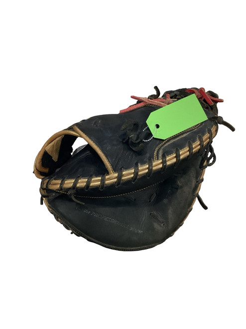 Vist Large View of Product Image Which is Used Rawlings GG ELITE BB/SB Catchers RH Throw Black 32 1/2"