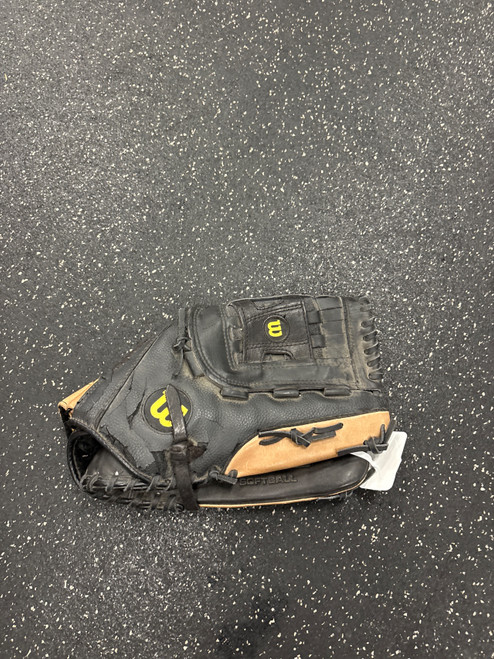 Vist Large View of Product Image Which is Used Wilson A2444 BB/SB Glove RH Throw Black 14"