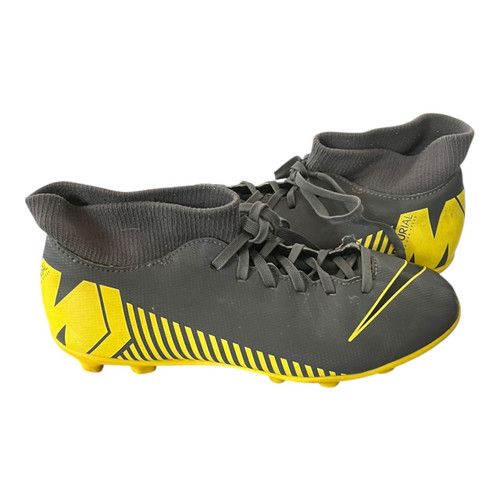 Vist Large View of Product Image Which is Used Nike Soccer Cleats Grey Junior 05