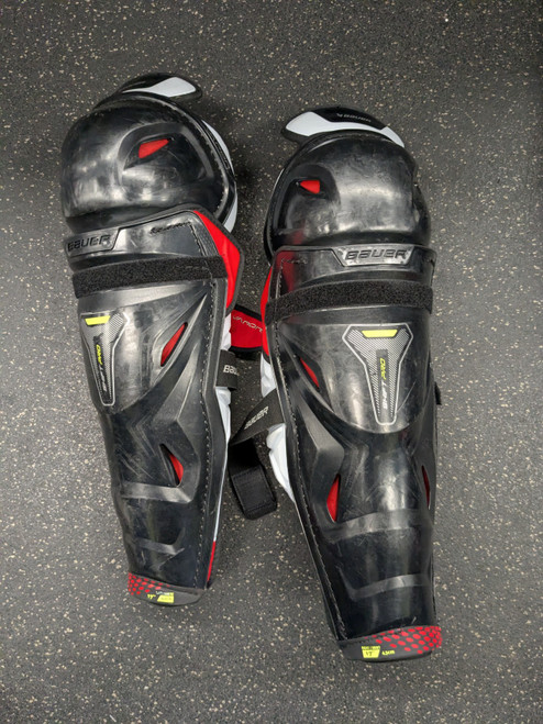Vist Large View of Product Image Which is Used Bauer VAPOR SHIFT PRO Senior Shin Guards None 17"