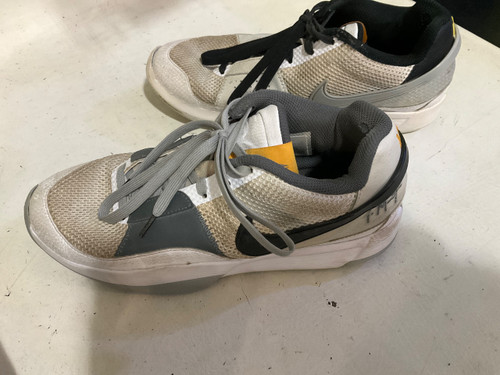 Vist Large View of Product Image Which is Used Nike Running/X-Train Shoes M
