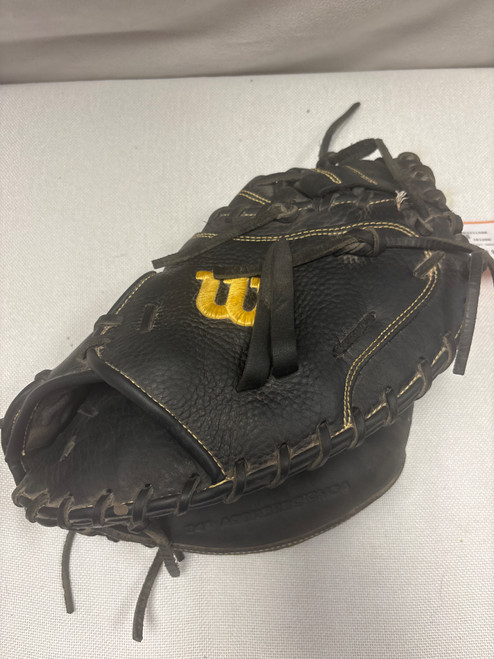 Vist Large View of Product Image Which is Used Wilson A950 BB/SB Catchers RH Throw Black 34"
