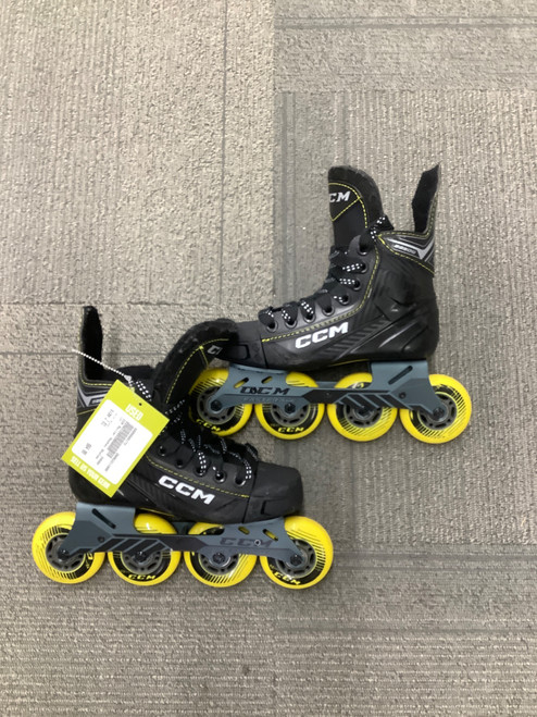 Vist Large View of Product Image Which is Used CCM Roller Hockey Skates Black Junior 01