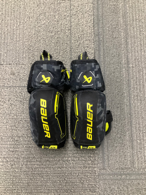 Vist Large View of Product Image Which is Used Bauer MACH Youth Elbow Pads MD