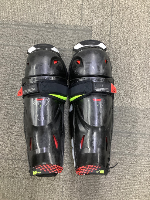 Vist Large View of Product Image Which is Used Bauer HYPERLITE Junior Shin Guards Black 11"
