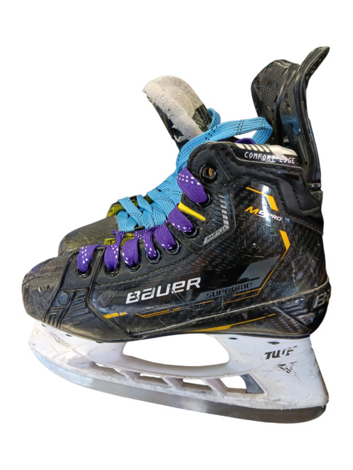 Vist Large View of Product Image Which is Used Bauer M5 PRO Junior Hockey Skate Junior 02