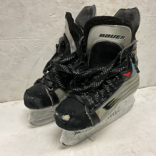 Vist Large View of Product Image Which is Used Bauer VAPOR SFL VS Junior Hockey Skate Grey Junior 02