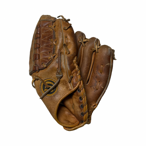 Vist Large View of Product Image Which is Used Wilson A2161 Baseball Glove Right Hand Throw Brown 11"