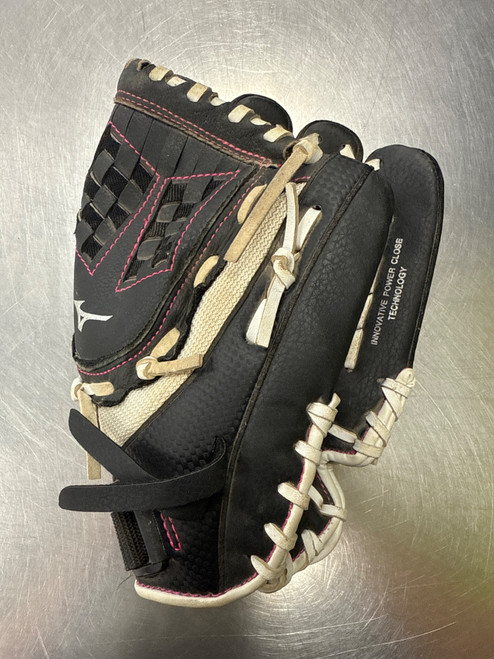 Vist Large View of Product Image Which is Used Mizuno FINCH RH Throw Fastpitch Gloves Black 11"