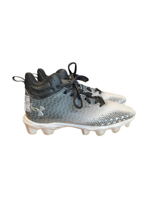 Vist Large View of Product Image Which is Used Under Armour Jr FB Cleats Black And White Junior 04