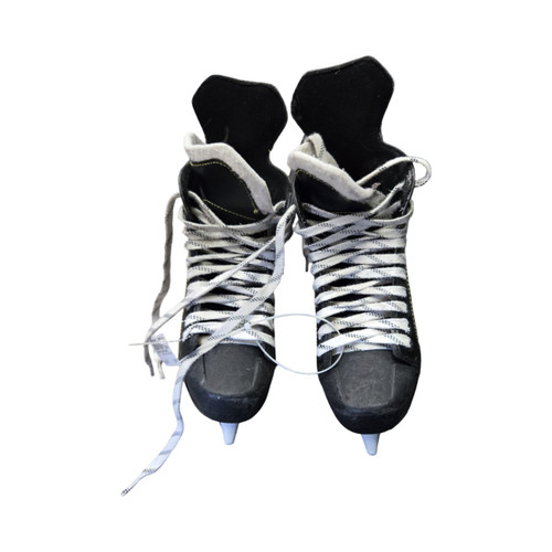 Vist Large View of Product Image Which is Used CCM 9040 JUNIOR SKATES Junior Hockey Skate Junior 05