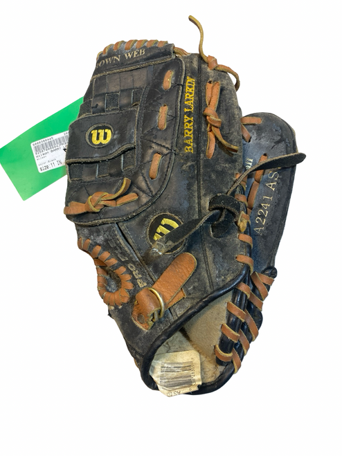Vist Large View of Product Image Which is Used Wilson BARRY LARKIN BB/SB Glove RH Throw Black 11"