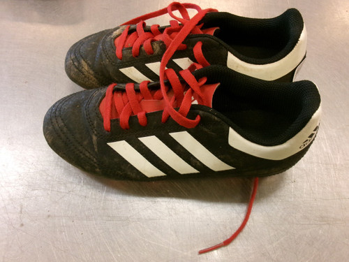 Vist Large View of Product Image Which is Used Adidas Soccer Cleats Black Junior 02